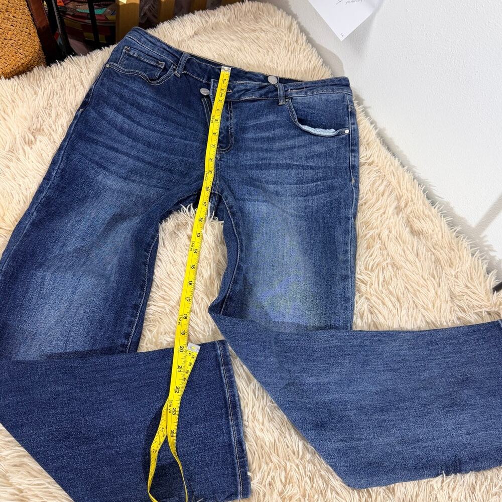Risen Boutique Jeans Size 11/30 V-Front Angled Zip Distressed Stretch Straight